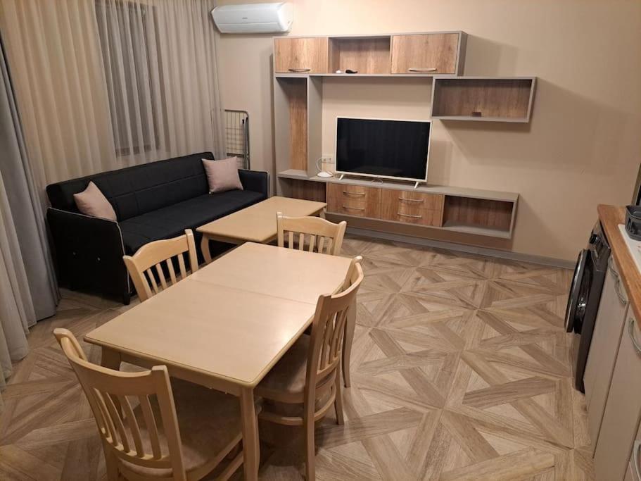 Markapart 3 - Apartment In Downtown Ruse Exterior photo